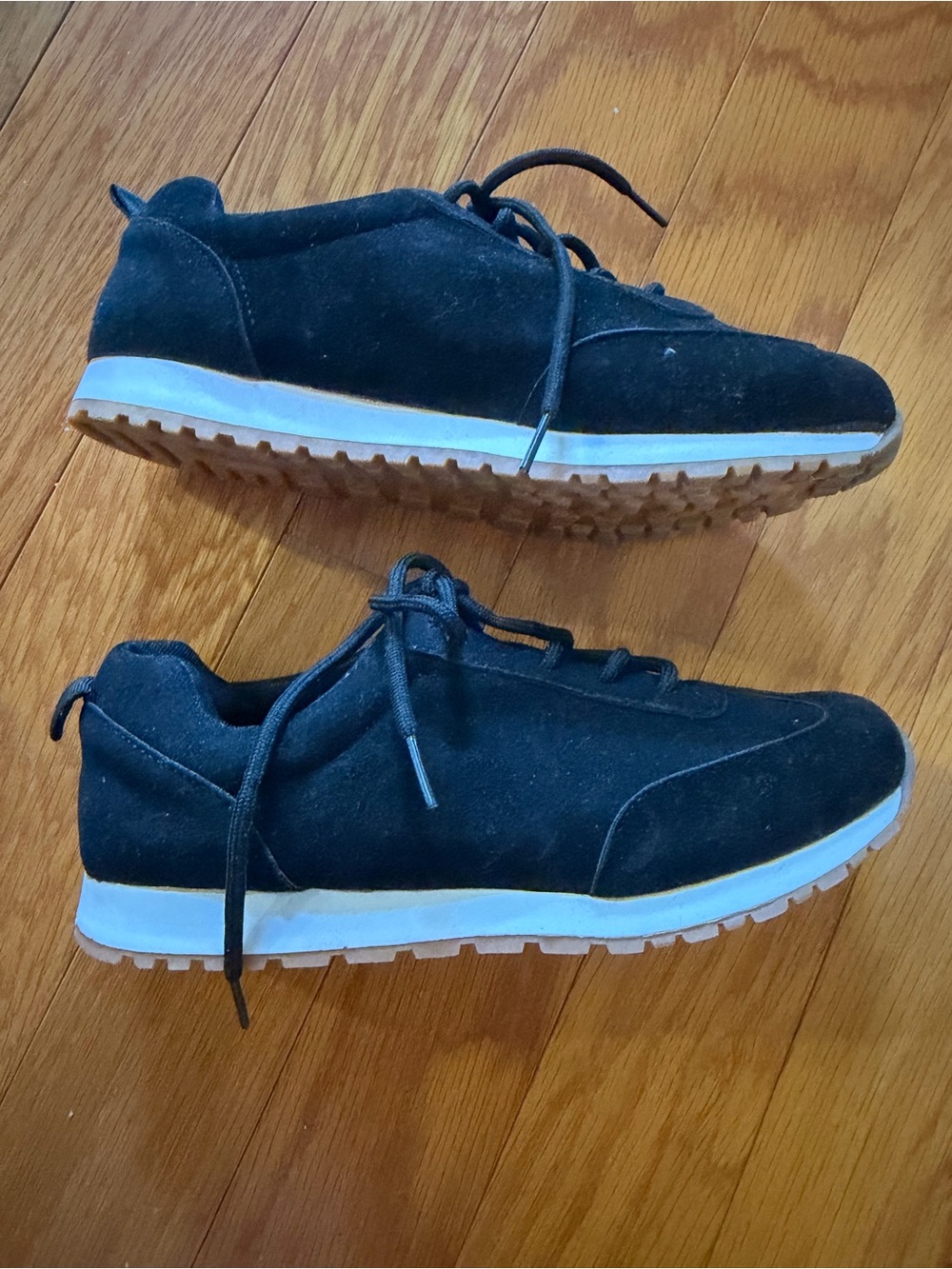 Black Suede Look Retro Runner Sneakers White Sole Gum Bottom Casual Size 37